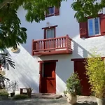 Ancienne Maison Basque Au Calme Au Pied De La Rhune *